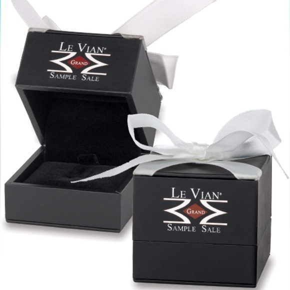 14k Levian Strawberry Gold Vanilla Chocolate Peacock Clover Pendant Necklace - Picture 7 of 7